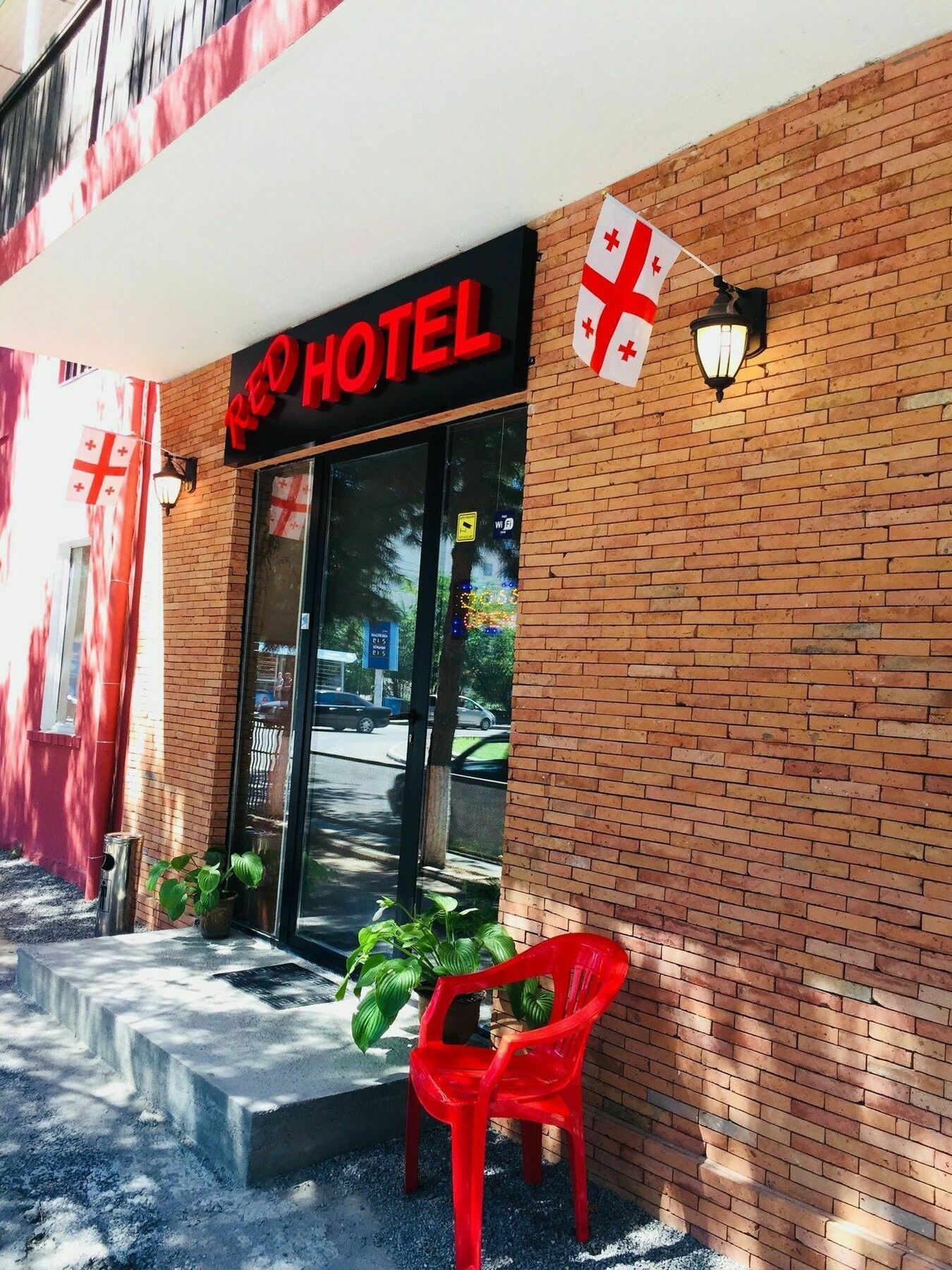 Red Hotel Тбілісі Екстер'єр фото